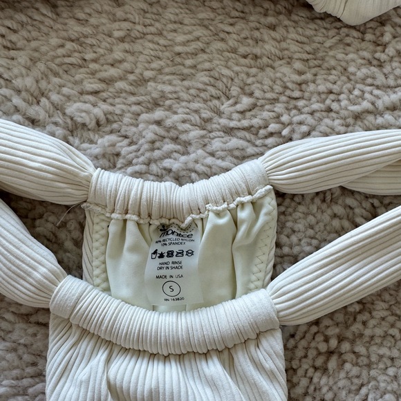 Montce Cream Bikini Set - Picture 6 of 8